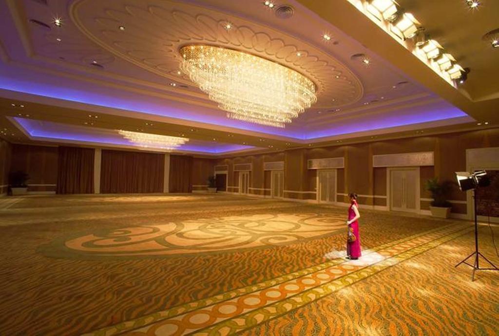 New Century Grand Hotel Kaifeng Dış mekan fotoğraf