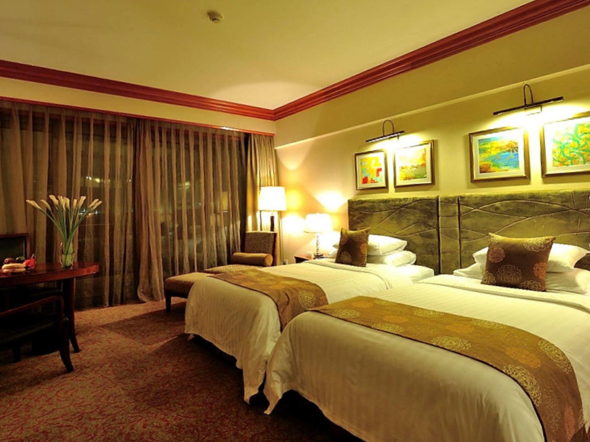 New Century Grand Hotel Kaifeng Dış mekan fotoğraf